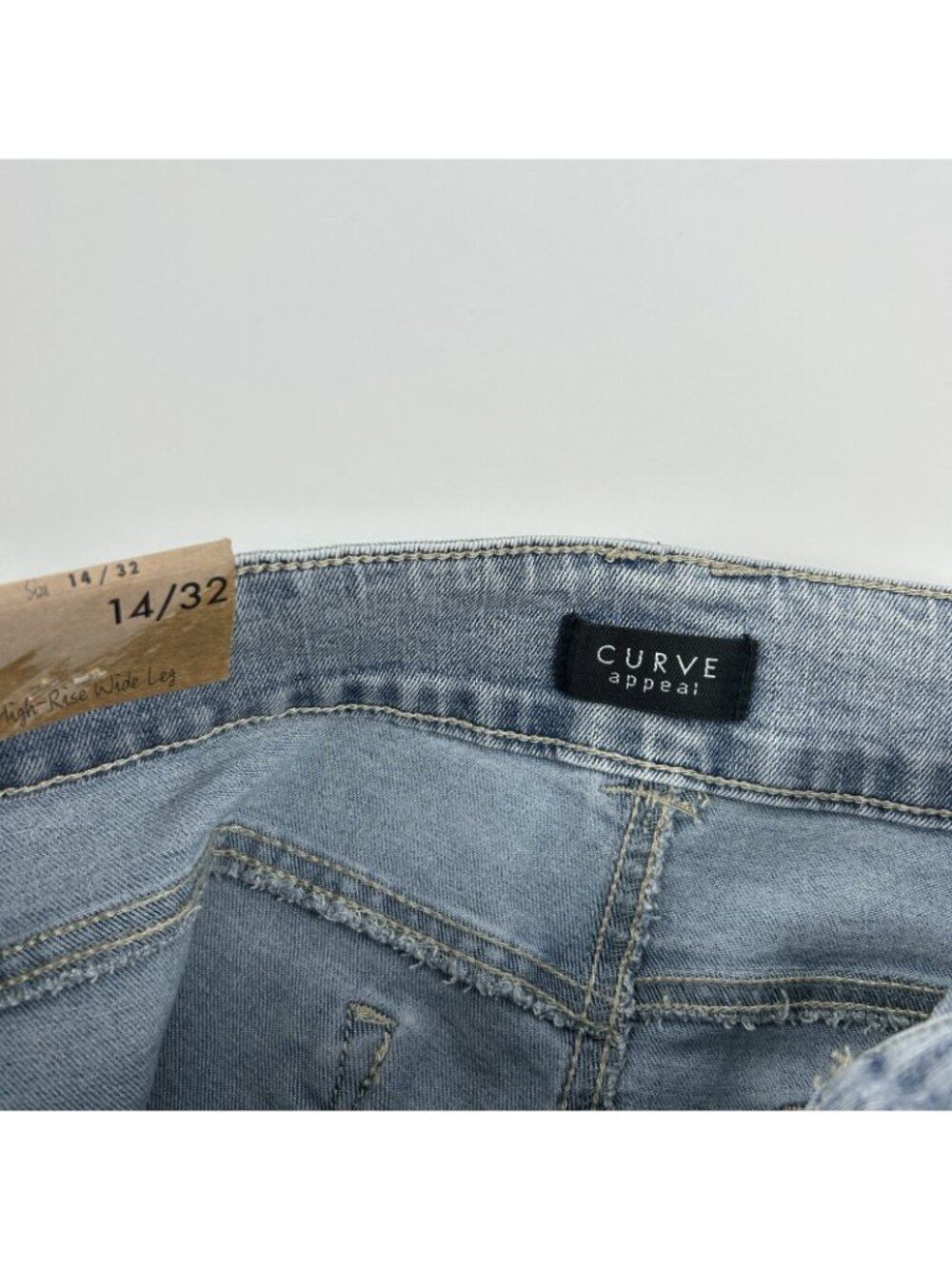 NWT Curve Appeal High Rise Wide Leg Jeans with Scalloped Embroidered Hems 14/32 - Picture 12 of 16